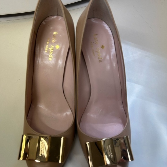 Kate Spade New York Leather Bow Accents Pumps - Picture 7 of 12